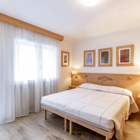 Stella Alpina Apartment Campitello di Fassa